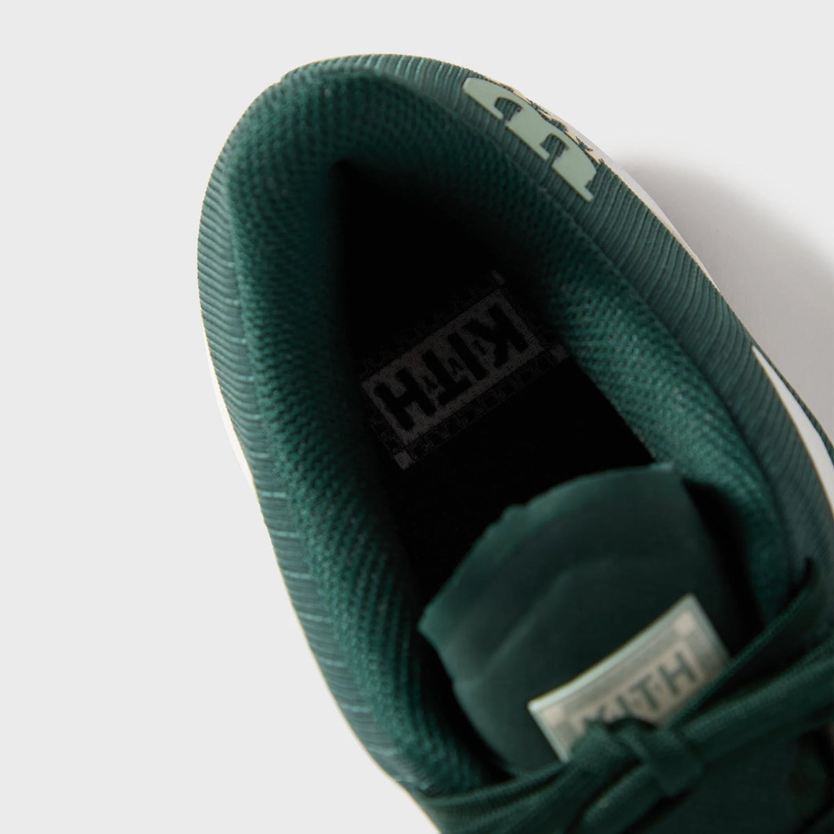 Kith Ivy for Wilson Hurakn Pro RS - Pine Grove / White / Aqua Gray